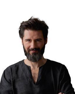 Димитриса Чароулиса