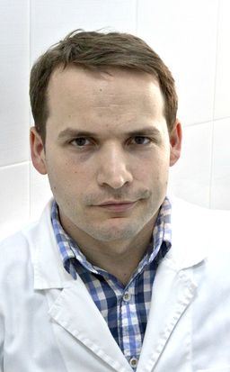 Ахмедханов Юнус Ахмедханович