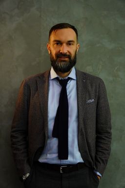 Тихомиров Юрий