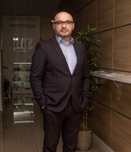 Хатит Руслан Айдамирканович