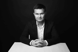 Алиби Максутов