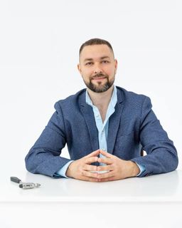 Опарин Артем Александрович