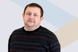 Олег Пахомов