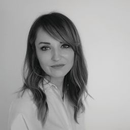 Адрианна Адамек-Мрозовска, DDS, PhD (Польша)